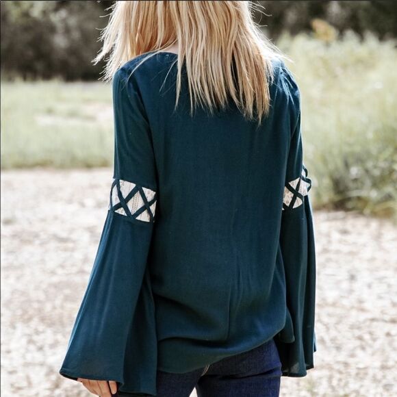 Lace Inlet Detail Top - Picture 10 of 16